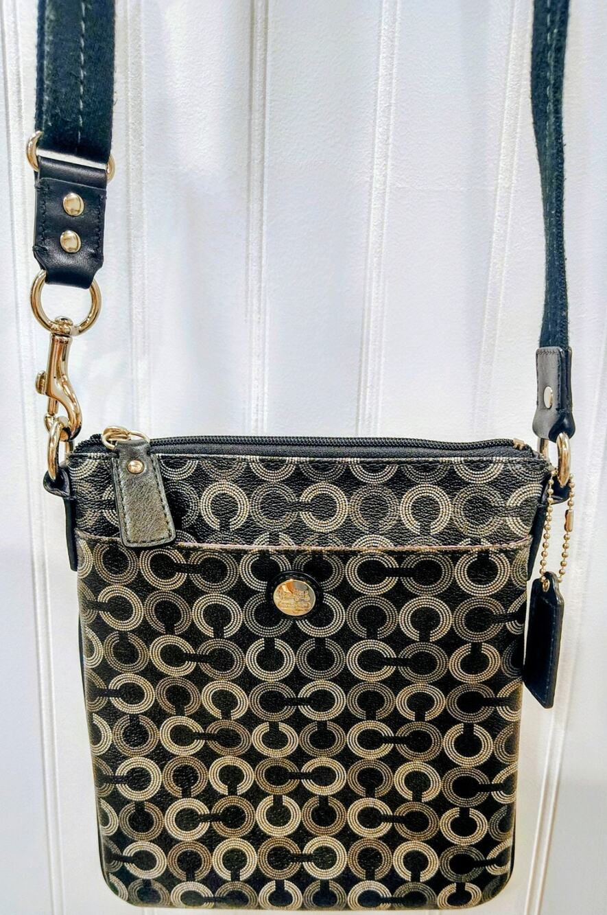 Coach 2009 Black Op Art Coated Canvas Crossbody Swing Bag EUC